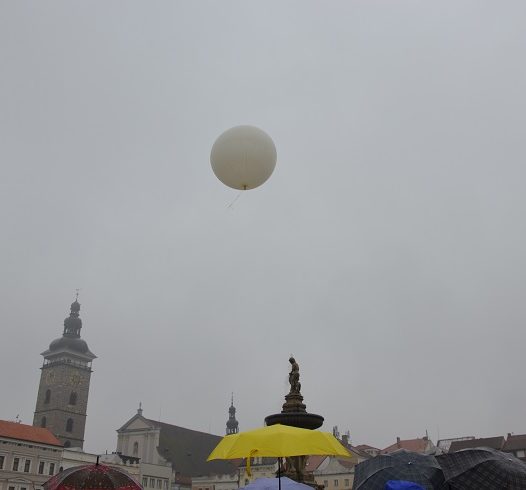 Balon doletěl do výšky 35 kilometrů a pokořil rekord stratocachingu